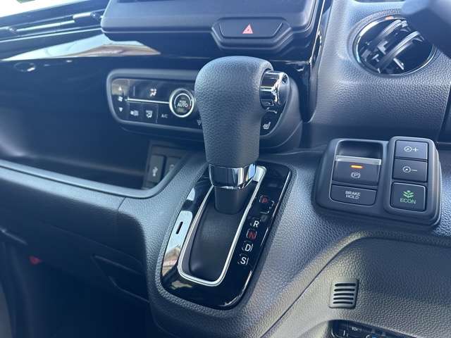 ホンダ Ｎ　ＢＯＸ カスタム ６６０ Ｌ R5年 (東海) 99