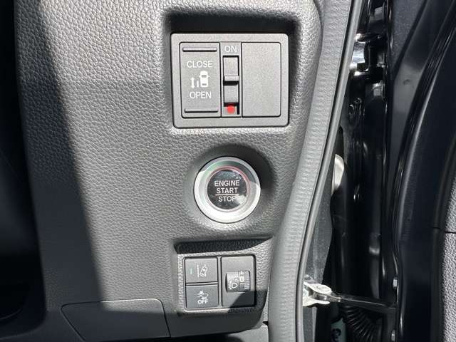 ホンダ Ｎ　ＢＯＸ カスタム ６６０ Ｌ R4年 (東海) 99