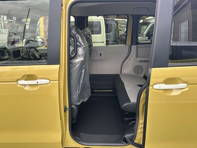 ホンダ Ｎ　ＢＯＸ ６６０ ファッションスタイル ２トーン R7年 (東海) 99