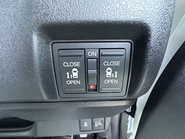 ホンダ Ｎ　ＢＯＸ カスタム ６６０ ターボ コーディネートスタイル ２トーン R7年 (東海) 99