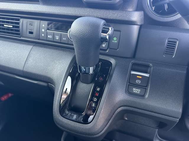 ホンダ Ｎ　ＢＯＸ カスタム ６６０ ターボ コーディネートスタイル ２トーン R7年 (東海) 99