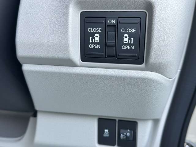 ホンダ Ｎ　ＢＯＸ ６６０ ファッションスタイル ２トーン R7年 (東海) 99