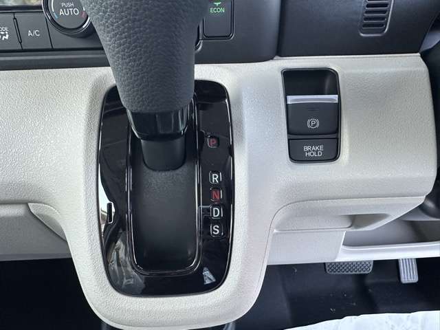 ホンダ Ｎ　ＢＯＸ ６６０ ファッションスタイル ２トーン R7年 (東海) 99