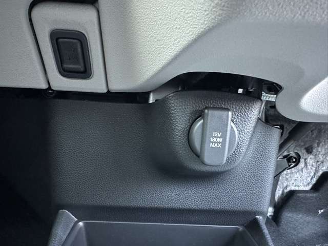 ホンダ Ｎ　ＢＯＸ ６６０ ファッションスタイル ２トーン R7年 (東海) 99