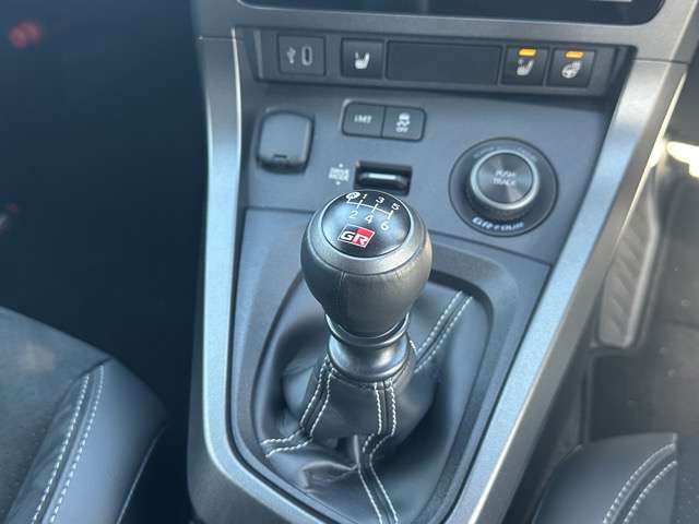 トヨタ ＧＲヤリス １．６ ＲＺ ハイ パフォーマンス ４ＷＤ R6年 (東海) 99