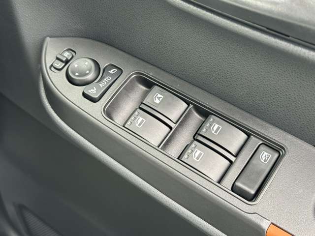 ダイハツ タント ６６０ ファンクロス R7年 (東海) 99