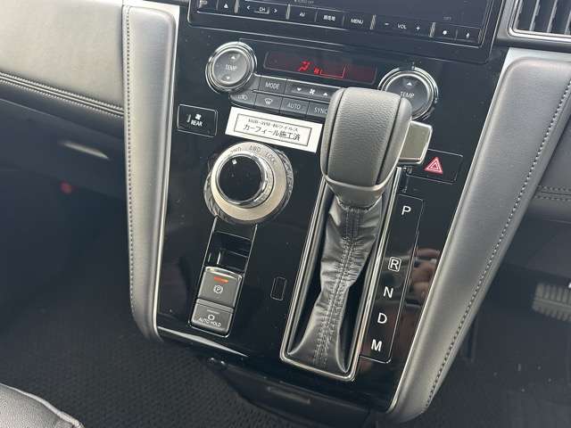 三菱 デリカ　Ｄ：５ ２．２ Ｐ ディーゼルターボ ４ＷＤ R6年 (東海) 99