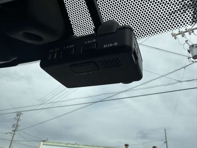 日産 リーフ Ｘ H30年 (東海) 99