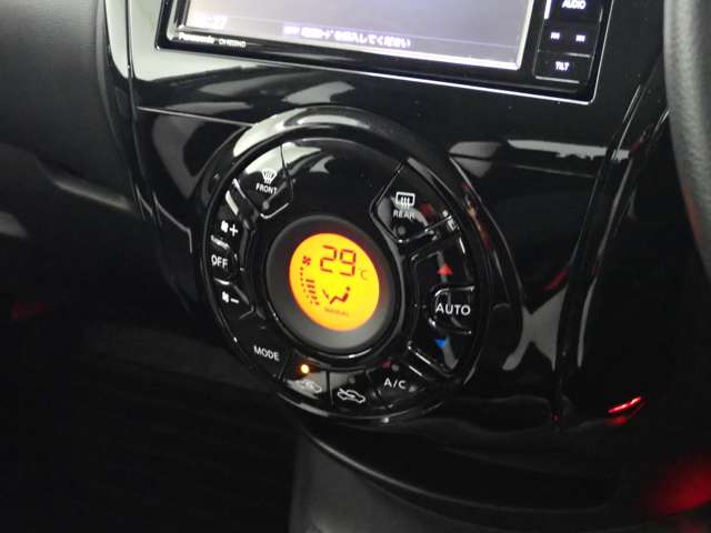 日産 ノート １．２ Ｘ ＤＩＧ－Ｓ H29年 (関東) 99