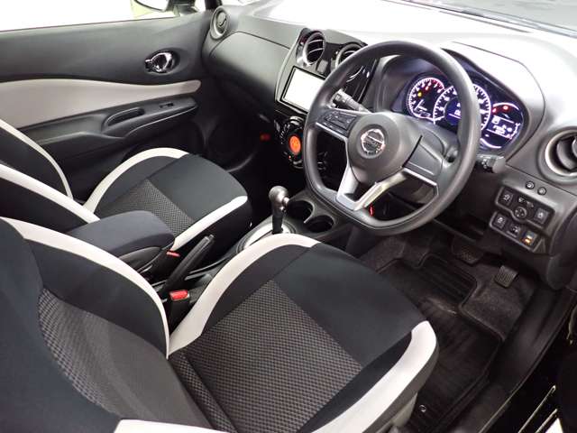 日産 ノート １．２ Ｘ ＤＩＧ－Ｓ H29年 (関東) 99