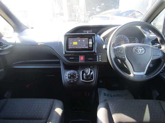 トヨタ ノア １．８ ハイブリッド Ｇ H26年 (関東) 99