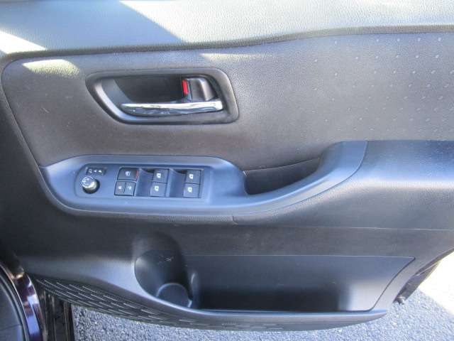 トヨタ ノア １．８ ハイブリッド Ｇ H26年 (関東) 99