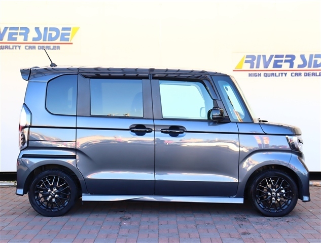 ホンダ Ｎ　ＢＯＸ カスタム ６６０ Ｌ ターボ スタイルプラス ブラック R5年 () 99