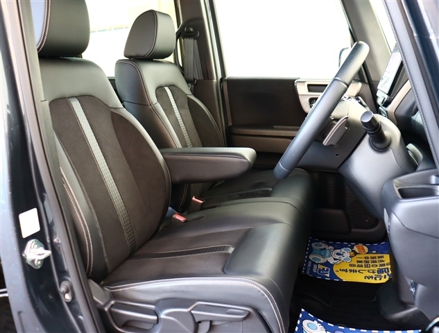 ホンダ Ｎ　ＢＯＸ カスタム ６６０ Ｌ ターボ スタイルプラス ブラック R5年 () 99