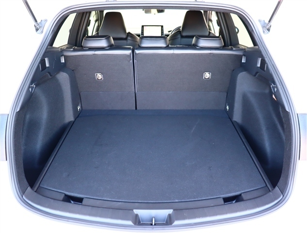 トヨタ カローラ　ツーリング　ハイブリッド １．８ ハイブリッド ＷＸＢ R2年 () 99