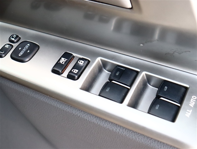 トヨタ ヴォクシー ２．０ Ｚ ４ＷＤ H20年 () 99