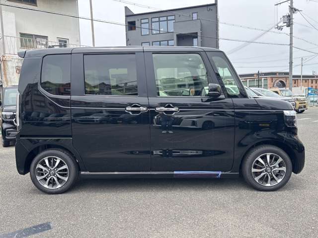 ホンダ Ｎ　ＢＯＸ カスタム ６６０ R7年 (近畿) 99