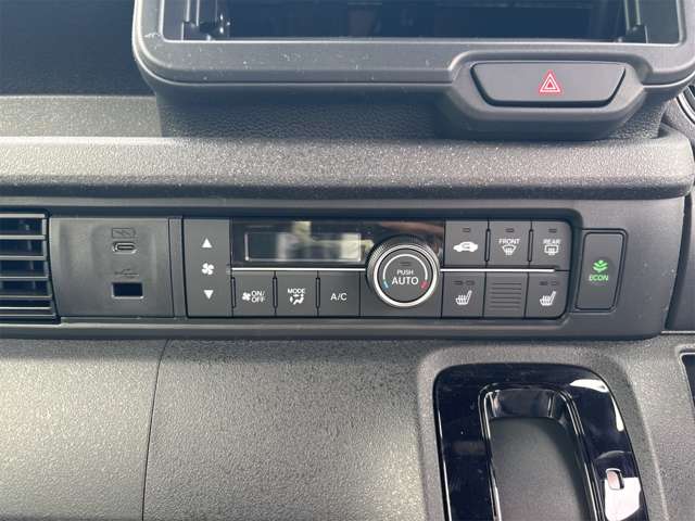 ホンダ Ｎ　ＢＯＸ カスタム ６６０ R7年 (近畿) 99