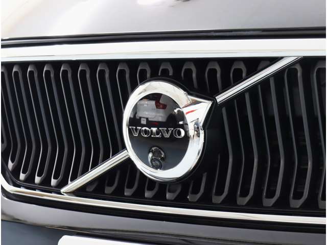 ボルボ ＸＣ４０ プラス　プロ　Ｂ３ R4年 (近畿) 99