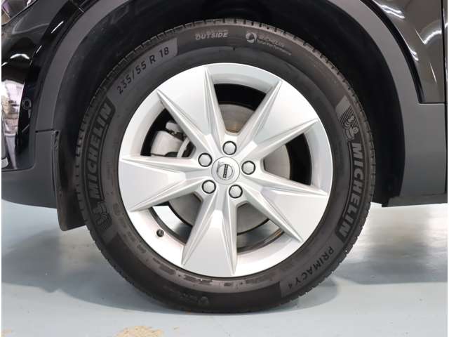 ボルボ ＸＣ４０ プラス　プロ　Ｂ３ R4年 (近畿) 99