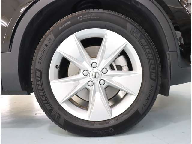 ボルボ ＸＣ４０ プラス　プロ　Ｂ３ R4年 (近畿) 99