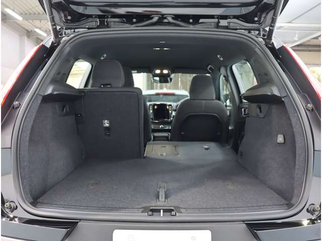 ボルボ ＸＣ４０ プラス　プロ　Ｂ３ R4年 (近畿) 99