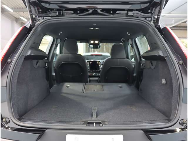 ボルボ ＸＣ４０ プラス　プロ　Ｂ３ R4年 (近畿) 99