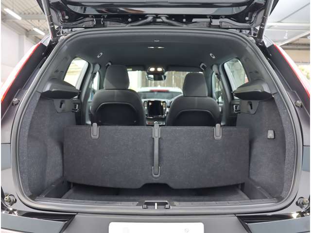 ボルボ ＸＣ４０ プラス　プロ　Ｂ３ R4年 (近畿) 99