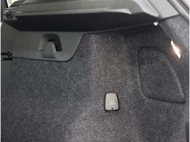 ボルボ ＸＣ４０ プラス　プロ　Ｂ３ R4年 (近畿) 99