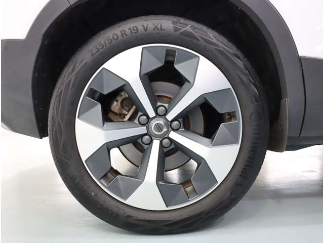 ボルボ ＸＣ４０ アルティメット Ｂ４ ＡＷＤ ４ＷＤ R4年 (近畿) 99