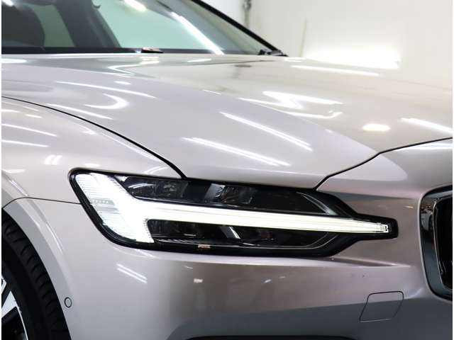 ボルボ Ｖ６０ アルティメット　Ｂ４ R4年 (近畿) 99