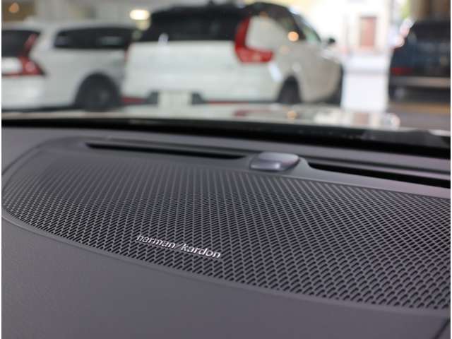 ボルボ Ｖ６０ アルティメット　Ｂ４ R4年 (近畿) 99