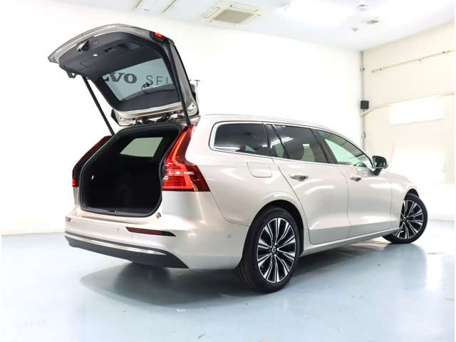 ボルボ Ｖ６０ アルティメット　Ｂ４ R4年 (近畿) 99