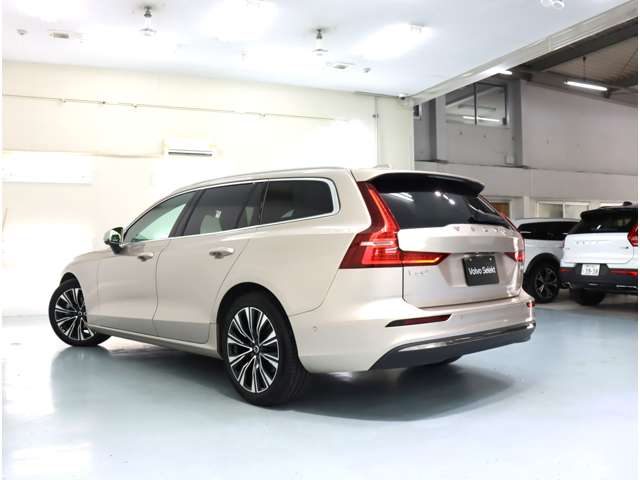 ボルボ Ｖ６０ アルティメット　Ｂ４ R4年 (近畿) 99