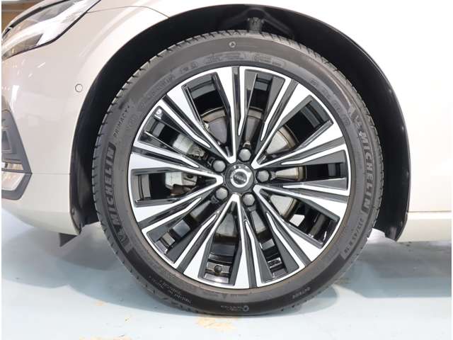 ボルボ Ｖ６０ アルティメット　Ｂ４ R4年 (近畿) 99