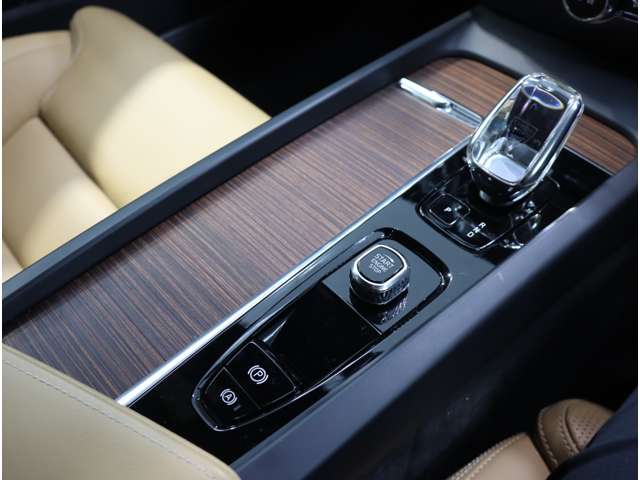 ボルボ Ｖ６０ アルティメット　Ｂ４ R4年 (近畿) 99