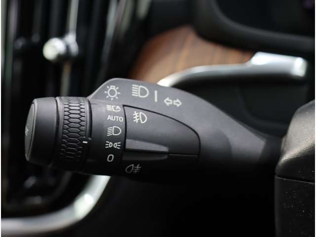 ボルボ Ｖ６０ アルティメット　Ｂ４ R4年 (近畿) 99