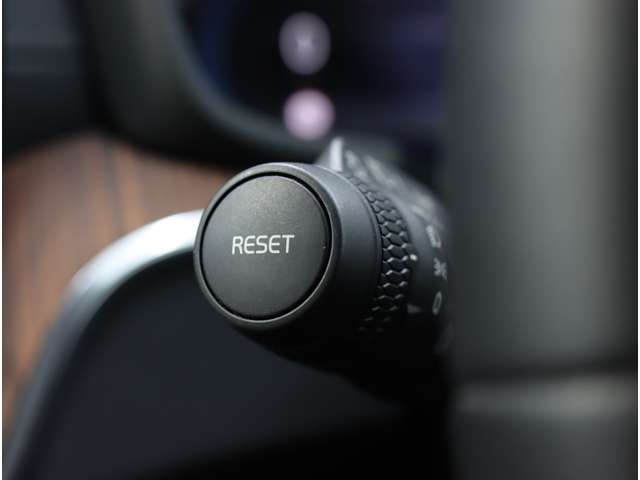 ボルボ Ｖ６０ アルティメット　Ｂ４ R4年 (近畿) 99