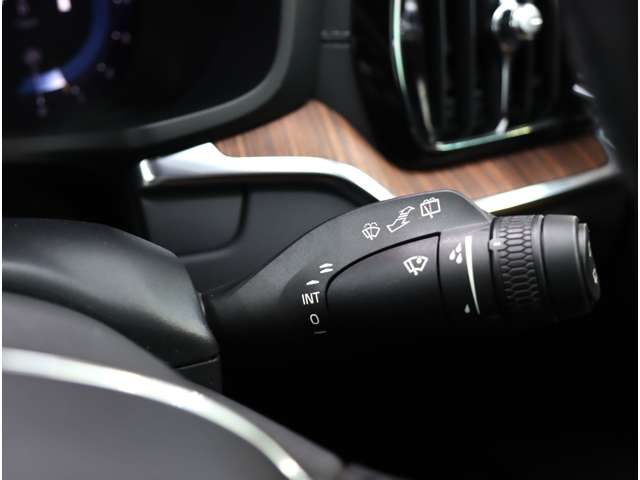 ボルボ Ｖ６０ アルティメット　Ｂ４ R4年 (近畿) 99