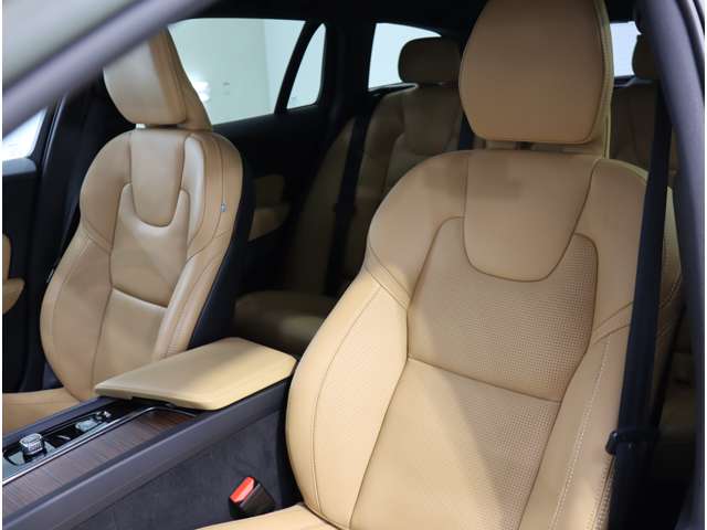 ボルボ Ｖ６０ アルティメット　Ｂ４ R4年 (近畿) 99