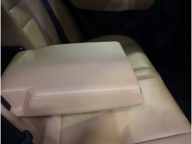 ボルボ Ｖ６０ アルティメット　Ｂ４ R4年 (近畿) 99