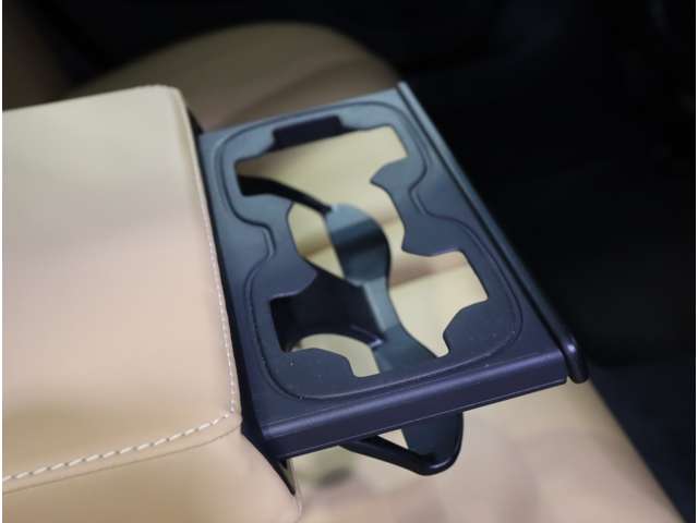 ボルボ Ｖ６０ アルティメット　Ｂ４ R4年 (近畿) 99