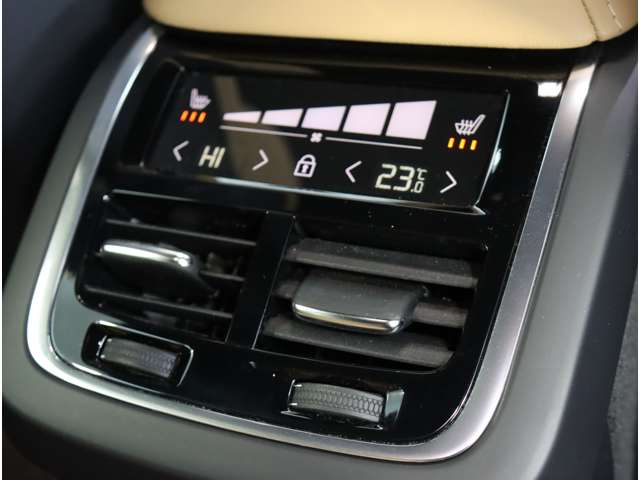 ボルボ Ｖ６０ アルティメット　Ｂ４ R4年 (近畿) 99