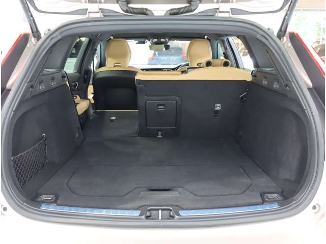 ボルボ Ｖ６０ アルティメット　Ｂ４ R4年 (近畿) 99