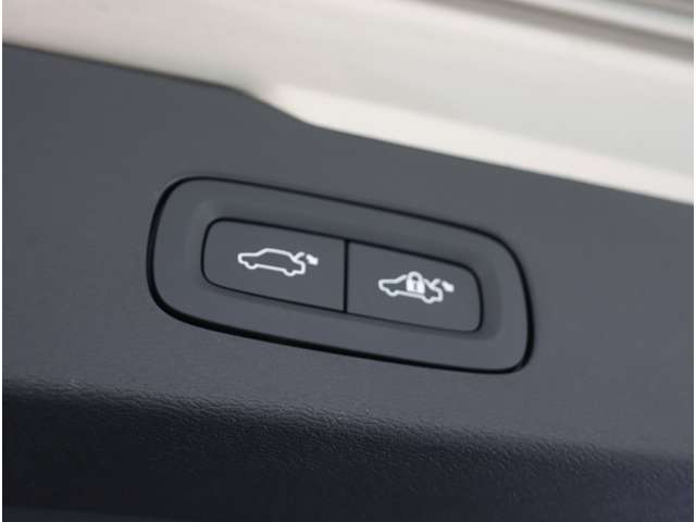 ボルボ Ｖ６０ アルティメット　Ｂ４ R4年 (近畿) 99