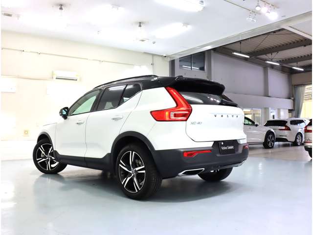 ボルボ ＸＣ４０ Ｔ４ ＡＷＤ Ｒデザイン ４ＷＤ R1年 (近畿) 99