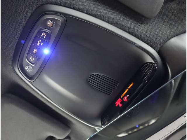 ボルボ ＸＣ４０ Ｔ４ ＡＷＤ Ｒデザイン ４ＷＤ R1年 (近畿) 99