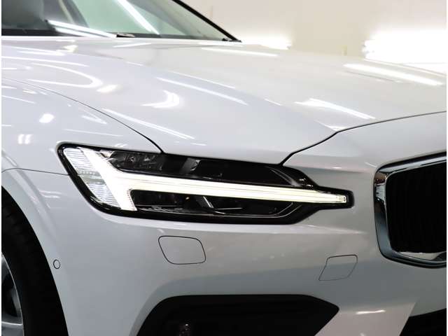 ボルボ Ｖ６０ Ｂ４　モメンタム R3年 (近畿) 99