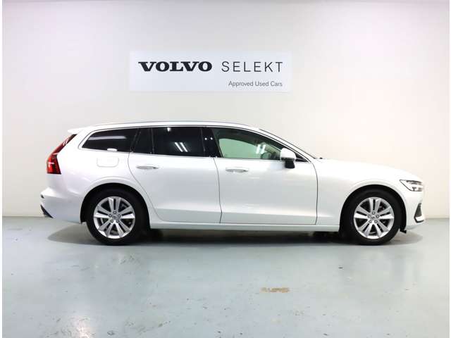 ボルボ Ｖ６０ Ｂ４　モメンタム R3年 (近畿) 99