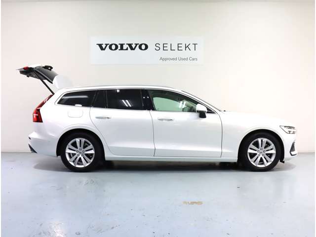 ボルボ Ｖ６０ Ｂ４　モメンタム R3年 (近畿) 99